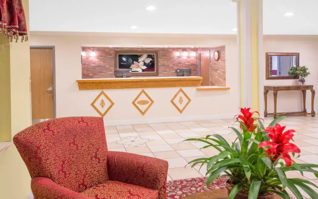 Days Inn Lake Village