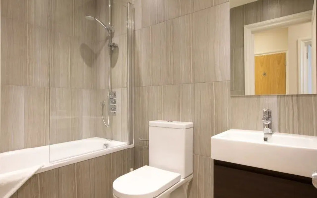 FG Apartment - Earls Court, Ongar Road