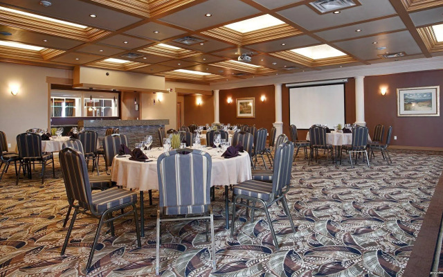 Best Western Plus Mirage Hotel & Resort