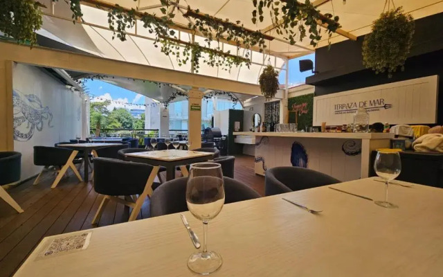 Suites Arboleda 215