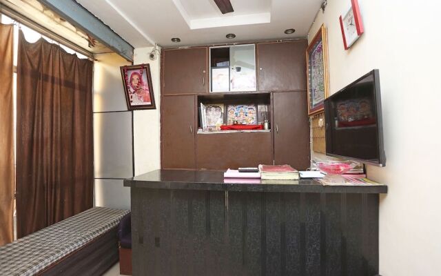 OYO 23293 Hotel Dev Residency