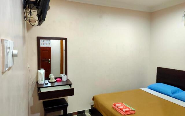 Ria Cameron Hotel