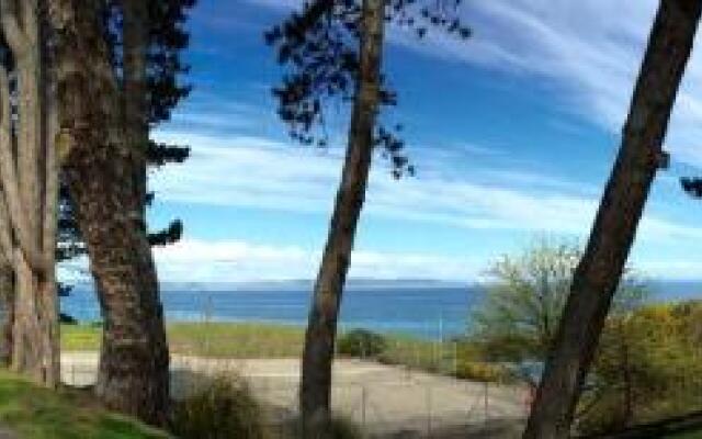 Seaview Lodge