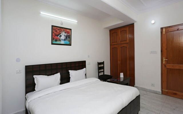 OYO 9103 Home 4BHK Pinewood Valley