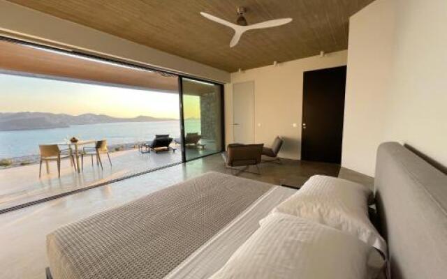 Echoes Suites Milos