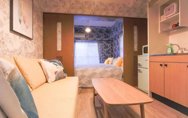 Grand Court Namba 206