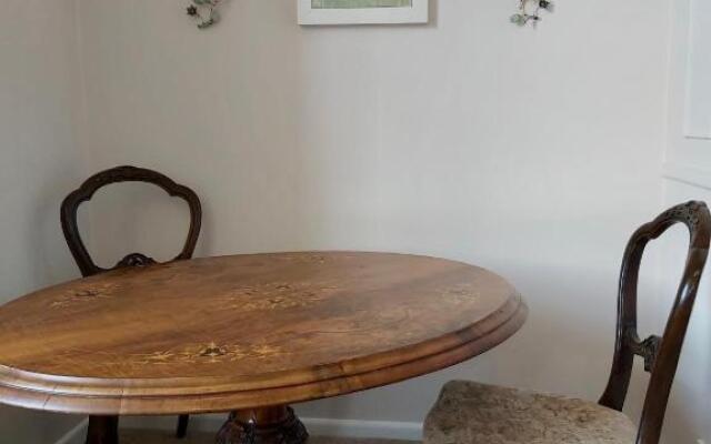 Courtyard house - boutique stay, sleeps 2 - Bruton