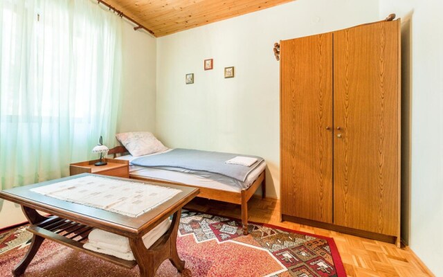 Awesome Home in Jadrija With Wifi and 2 Bedrooms
