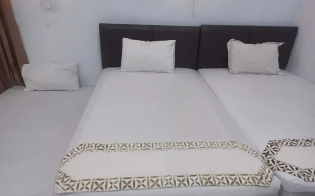 Capital O 93872 Natura Guest House Syariah Near alun alun kota purwokerto