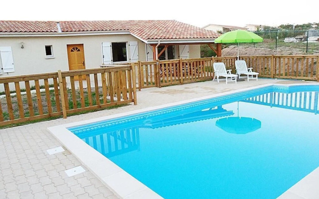 Etang Vallier Resort