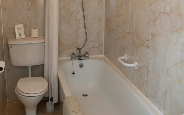 Royal Lion Hotel