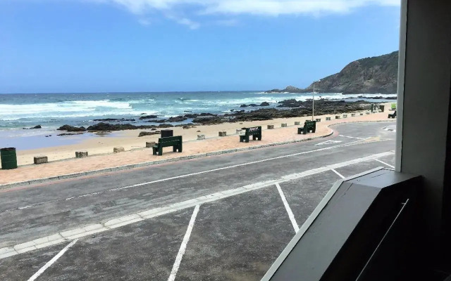 Herolds Bay Accommodation - Coo-ee 2