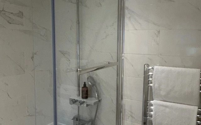 Cozy Chalet in Abergavenny