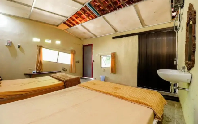 Omah Laras Homestay