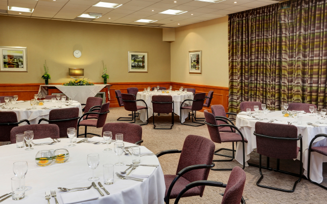 Doubletree By Hilton Reading M4 J10