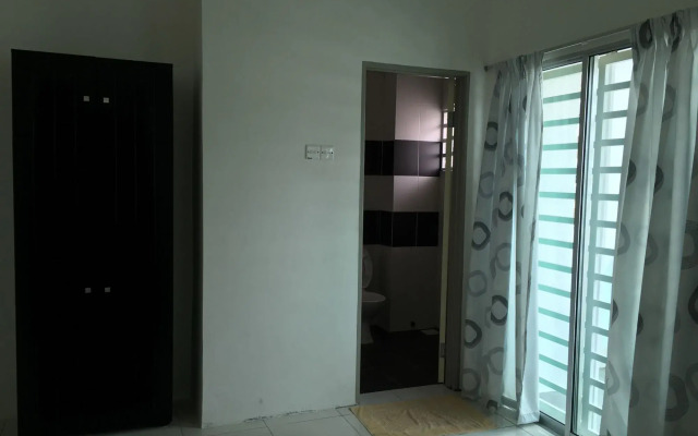 Chua Gin Holiday House 1