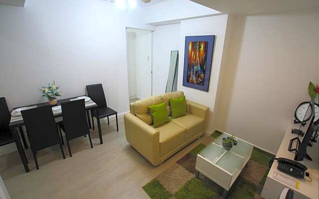 Siglo Suites @ The Azure Urban Resort Residences