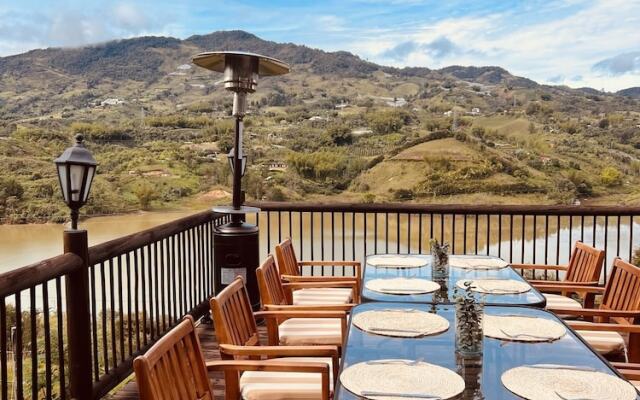 1714 Hotel  Boutique Peñol- Guatapé.