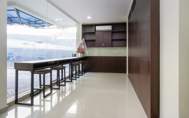 Super OYO Collection O 1626 Alena Residence