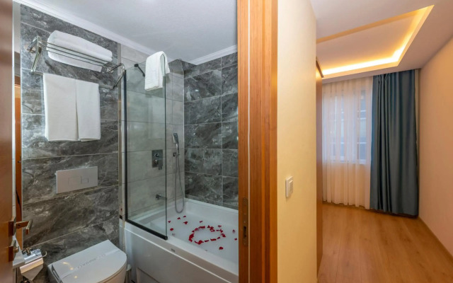 Diamond luxury Hotel