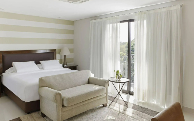 Las Lomas Casa Hotel