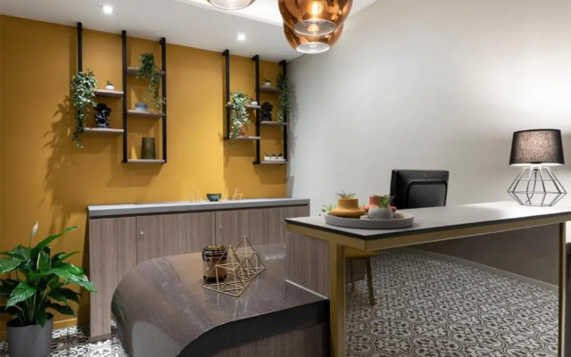 Alta Moda Fashion Hotel