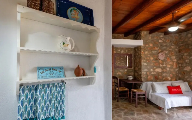 Elena s Traditional Dreamhouse