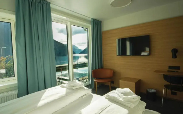Klingenberg Fjord