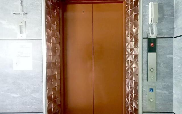 The 9 Residence Hotel