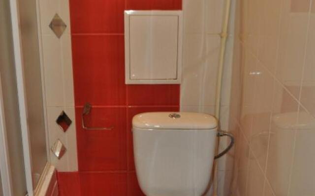 Cozy apartments near the McDonalds