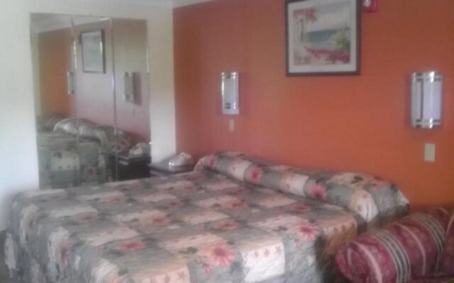 Tweetys 9 Diamond Inn