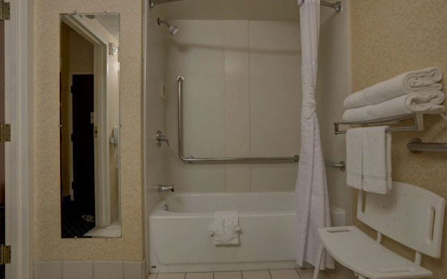 SureStay Plus Hotel by Best Western Chicago Lombard