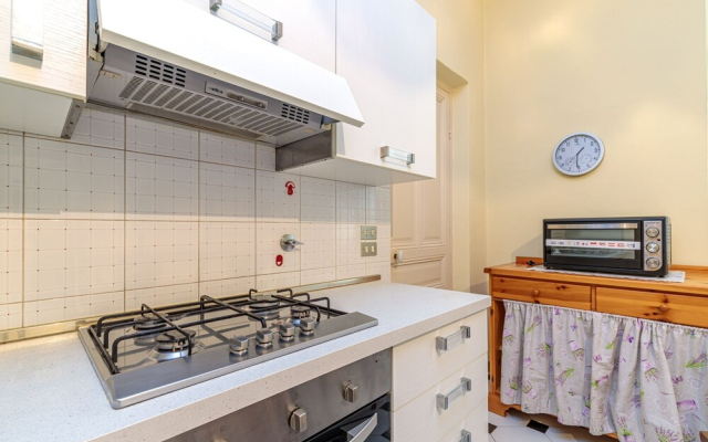 Giannina few Meters From Theater Ariston