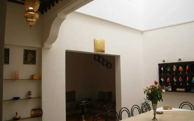 Hostel Mondial