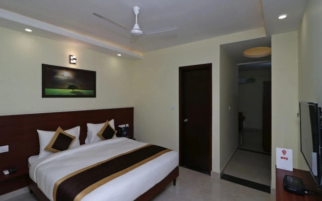 OYO 12074 Vikrant's Residency