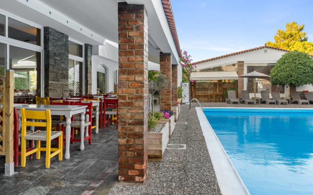 Stefania Beach Hotel