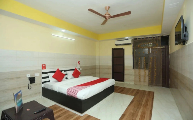 Santosh Residency by OYO Rooms