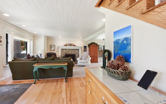 Tahoe Highlands Hideaway