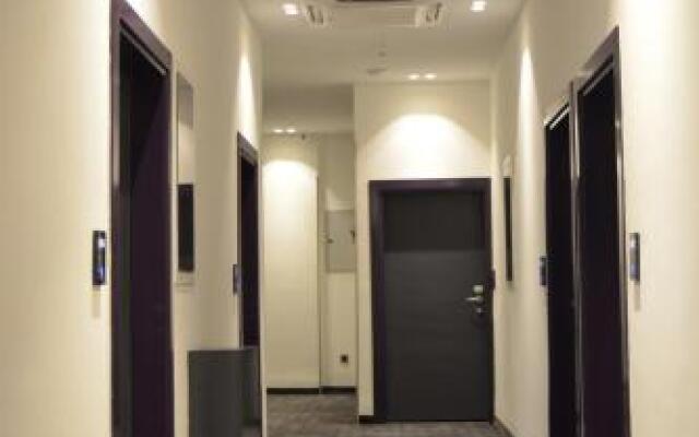 35 Rooms