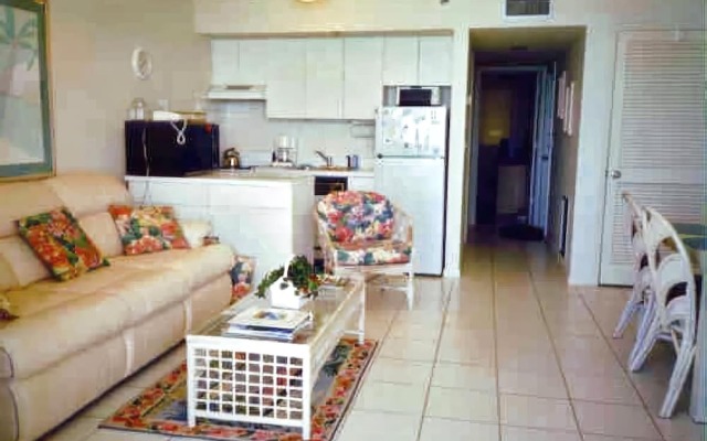 Apollo Beach Resort