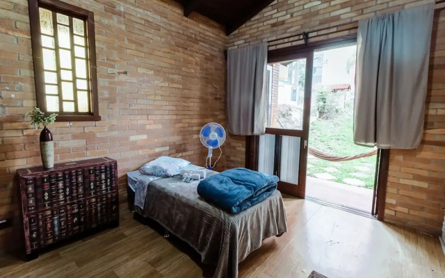 Tima Casa Ampla em Localiza o Privilegiada