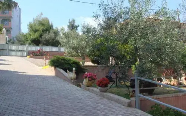 Onira Boutique Hotel