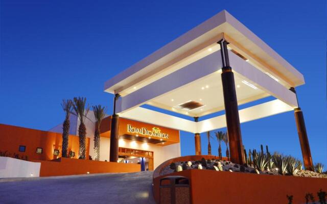 Grand Decameron Los Cabos, A Trademark All-Inclusive Resort