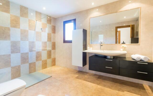 Villa in Ibiza Town, sleeps 12/14 - Villa Alexandra