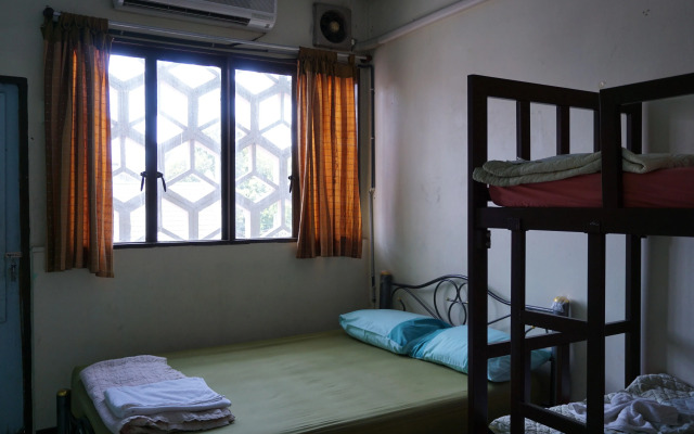 OYO 730 Meedee Hostel