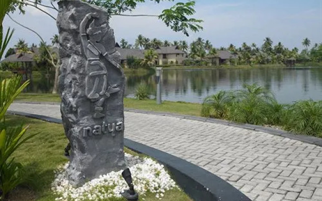 Radisson Plaza Resort & Spa