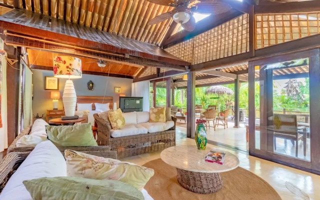 PF25 Ótima Casa 3 Quartos 300m da Praia