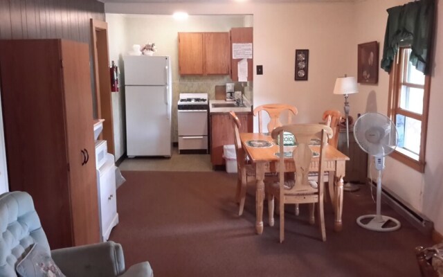 Sunset Mountain Lodge