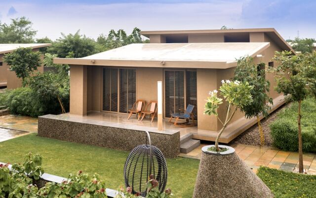 Life At Repose: Lake Villas Resort & Club