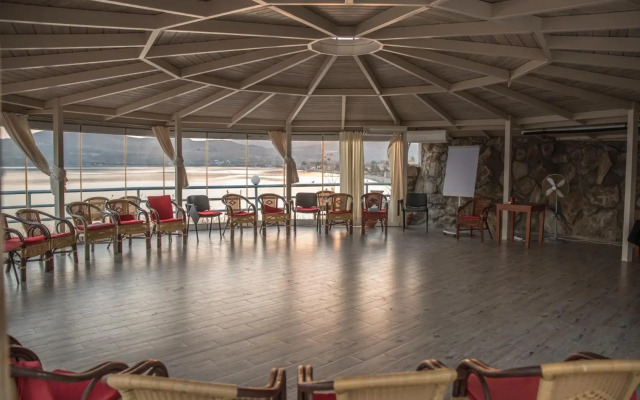 Alma Luxury Resort Hotel